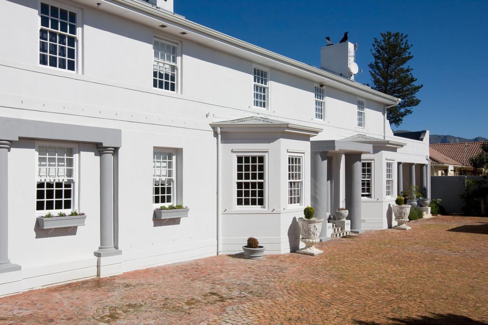 Отель Capeblue Manor House Мёйзенберг Экстерьер фото